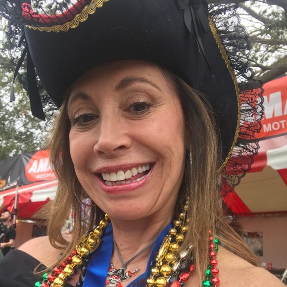 Meet your Posher, Katherine - Picture 1 of 1